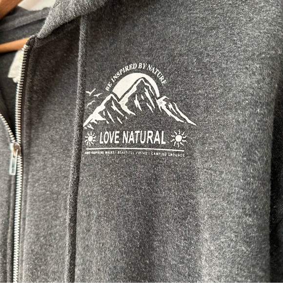 Women’s Gray Graphic Mountain Outdoor Zip Up Hoodie Size Small - Picture 2 of 10